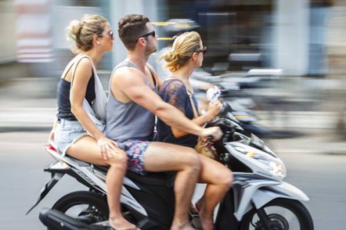 Indonesien: Bali plant Rollerverbot für Touristen
