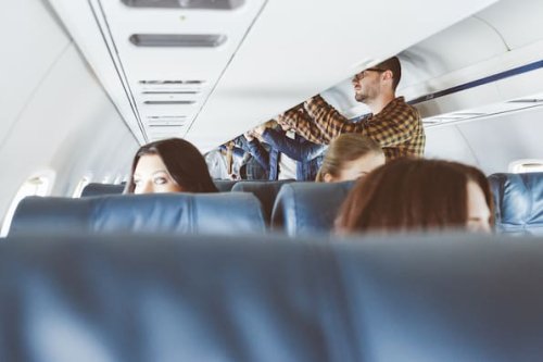 Türkei: Wer nach der Landung zu früh aufsteht, wird angezeigt