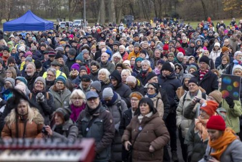 Köln: Redner reagieren nach Kritik bei „Arsch-huh“-Friedenskundgebung
