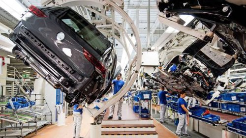 VW - IT-Störung: Werke produzieren wieder - Beschäftigte im Homeoffice