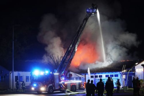 Brände in Gifhorn: Feuerwehr am Schützenhaus, Sängerheim und Schützenwiese im Einsatz