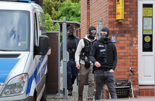 „Letzte Verteidigungswelle“: Razzia gegen mutmaßliche Terrorzelle