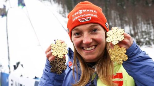 Skispringen: Starke Frauen, schwache Männer