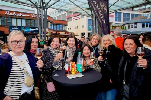 Wolfsburg - Die schönsten Bilder vom Weinfest in der Innenstadt