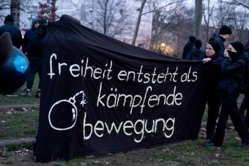 Hunderte Teilnehmer bei Berliner Demo für RAF-Terroristin Daniela Klette