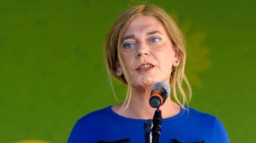 Tessa Ganserer: Skandal ums leichte Schwarze - der Bundestag und die Kleiderordnung