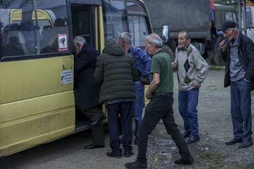 Berg-Karabach: Letzter Flüchtlingsbus in Armenien eingetroffen