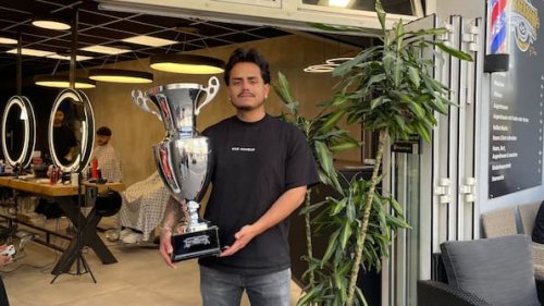 Gรถttinger Friseur Diego Pineda ist "German Barber of the Year" โ diese Stars hat er frisiert