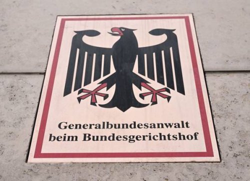 Sieben Festnahmen bei IS-Razzia: Über 1000 Polizeikräfte durchsuchen mehr als 100 Objekte