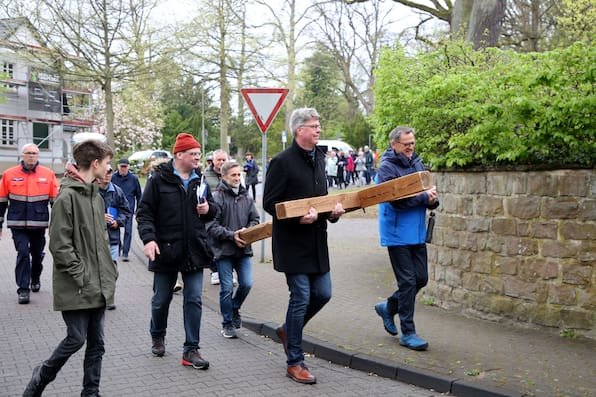Der Kreuzweg in Gifhorn: Was es mit der Ostertradition auf sich hat