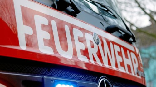 Rauch auf Passagierschiff: Einsatz für Feuerwehr Duisburg