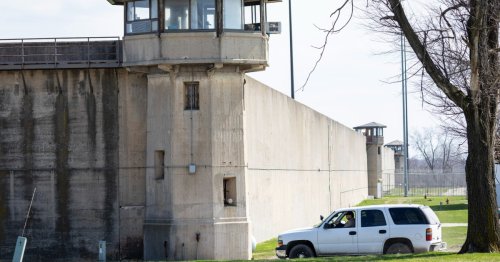 Gov. JB Pritzker announces $900 million plan to demolish Stateville and Logan prisons
