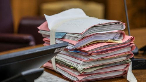Prozess um gekaufte Uni-Noten: Angeklagte zu Haftstrafen verurteilt