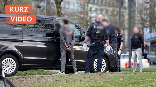 Schlägerei mit Holzlatten und Messer in Essen - Mann niedergestochen