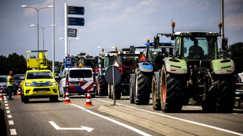 Proteste in Niederlanden eskalieren: Polizei schießt auf Traktoren