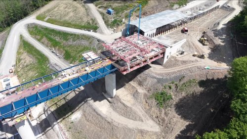 Bauarbeiten kommen voran: Betonage an der Rahmedetalbrücke gestartet