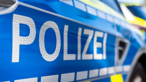 Aufkleber mit Rasierklingen an Dortmunder Schule gefunden