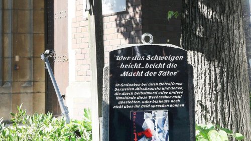 Kirche und Missbrauch: Bistum Essen benennt zweiten Täter