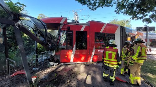 Schwerer Unfall mit Straßenbahn in Krefeld