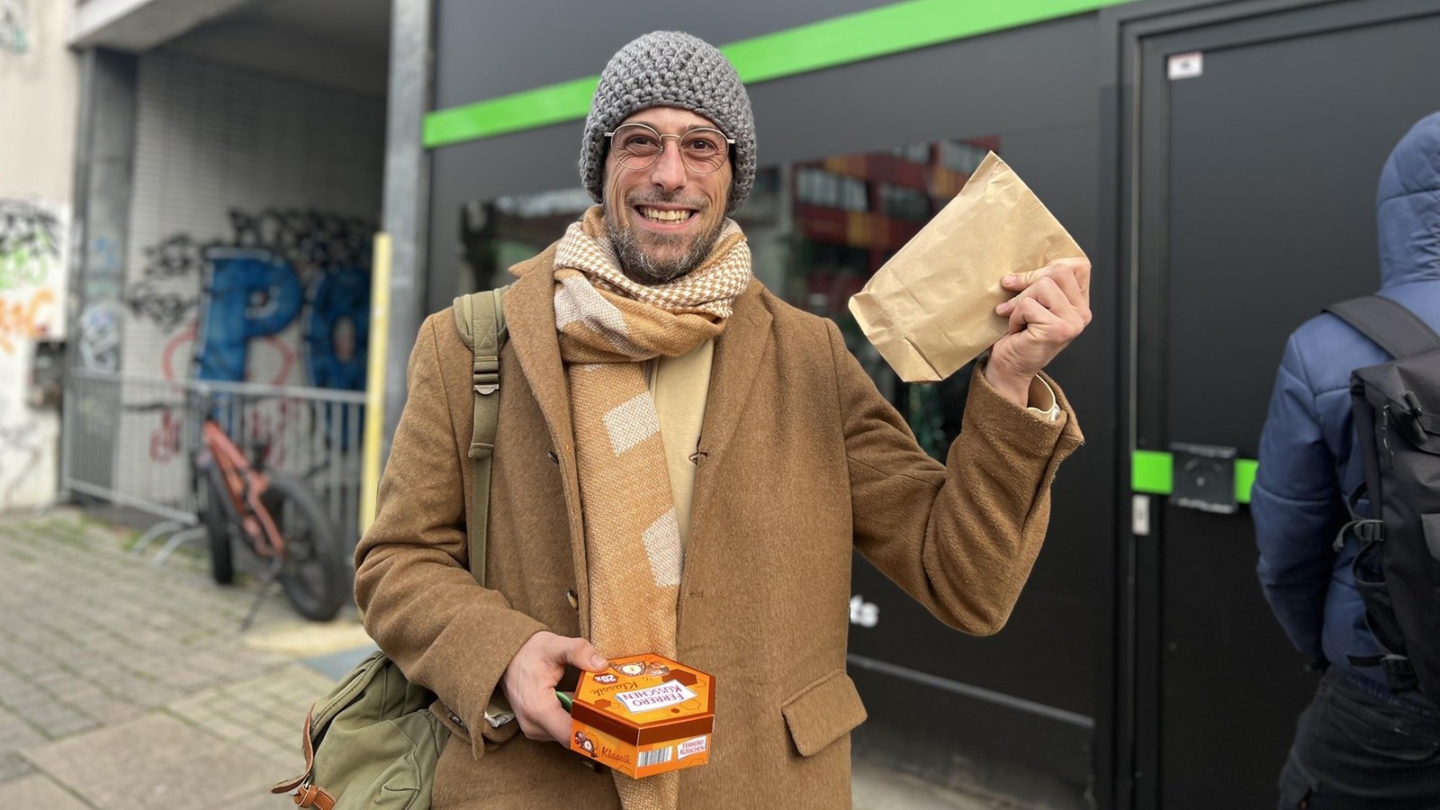 Bielefeld: So lief die erste legale Ausgabe von Cannabis inNRW
