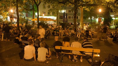 Nach Urteil: Alkohol- statt Verweilverbot am Brüsseler Platz in Köln