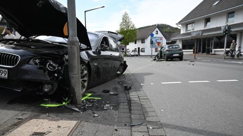 Sieben Verletzte bei Unfall mit drei Autos in Königswinter