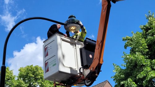 Umstrittene Umrüstung der Düsseldorfer Gaslaternen geht voran