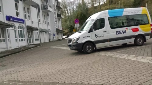 Bürgerbusse kämpfen um Fahrgäste: Ein Blick ins Oberbergische Land