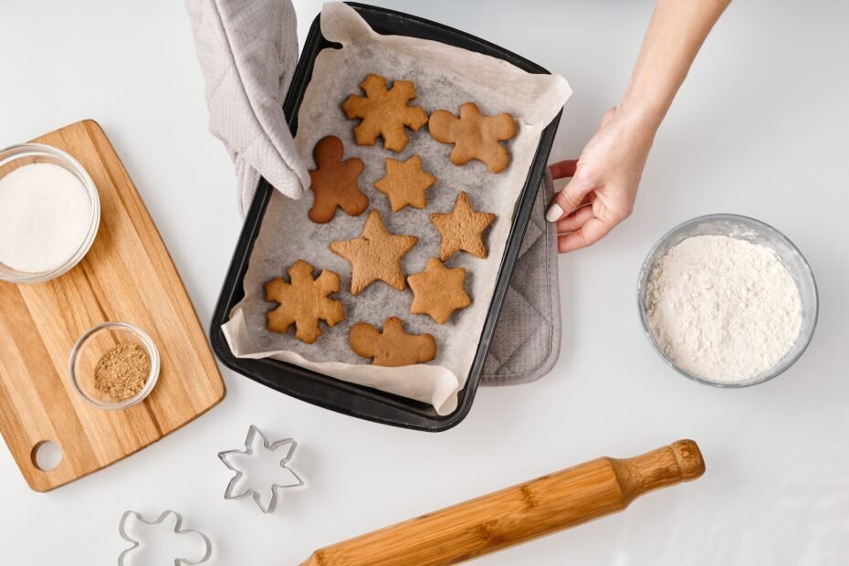 5 Holiday Side Hustles To Make Extra Money That You Probably Never Considered