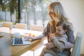 The Best – And Worst – States For Working Moms In 2021