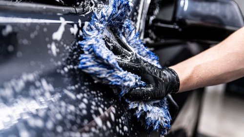 Unlock The Shine: A Car Detailer’s Genius Car Washing Hack You Need To See
