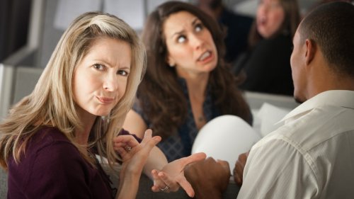 25 ‘Polite’ Habits That Actually Irritate Others