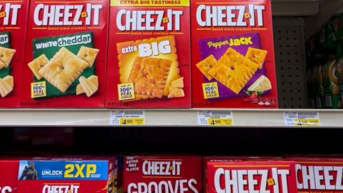 24 Ultra-Processed Foods To Avoid in 2024, and What To Eat Instead