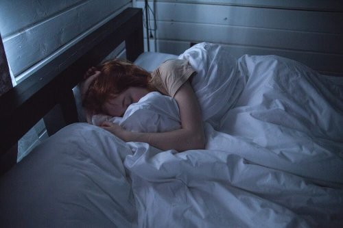 16 Easy Ways to Make Money While You Sleep
