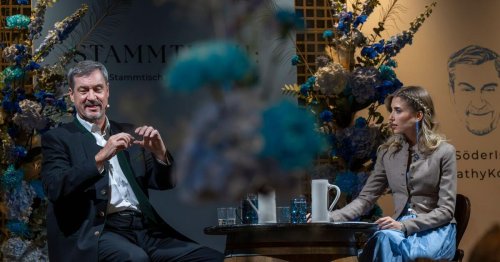 Lust oder Liebe? Cathy Hummels gibt Söder ihre Bühne