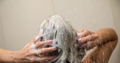 Spröde Haare: Was kann Keratin im Shampoo?