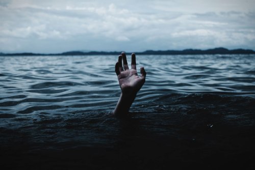 7 Most Destructive Habits People Have