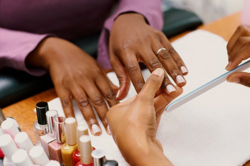 Ultraviolet Nail Polish Dryers Could Pose Health Risk