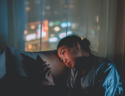 7 tips for a healthier relationship with your phone
