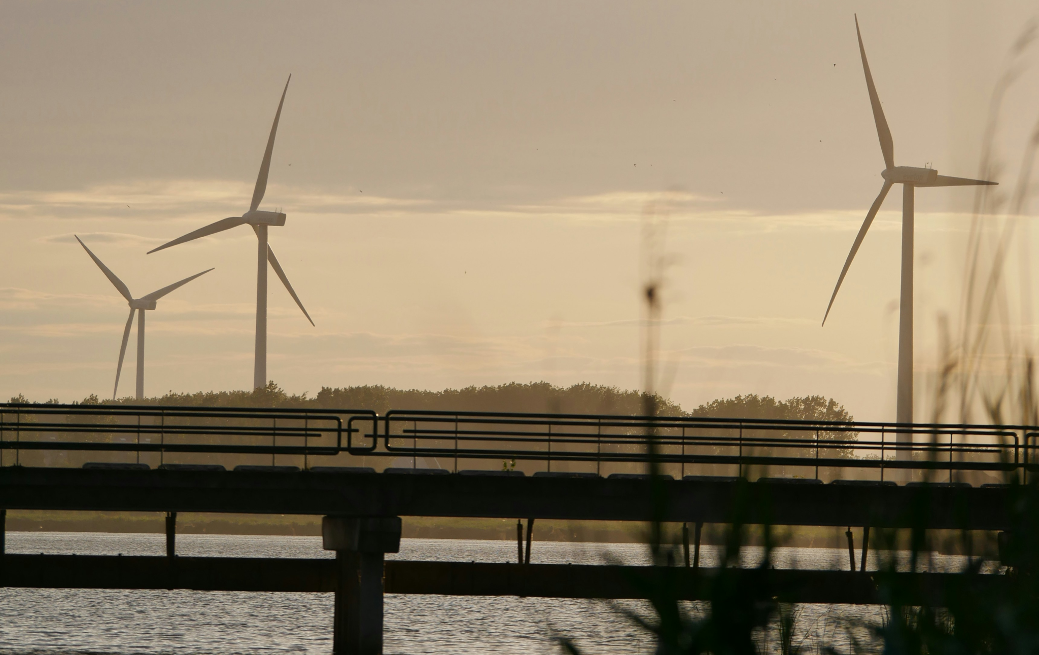 Why the energy transition needs 'bridge' solutions