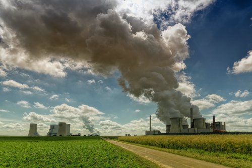 UN warns world 'way off track' on pledges to cut emissions