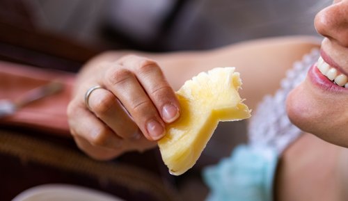 Does Eating Pineapple Actually Make You, Um, Taste Better? Here’s What Sexologists and an OB/GYN Say