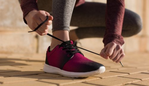 The 9 Best Running Sneakers for Beginners, According to a Trainer and Orthopedic Surgeon