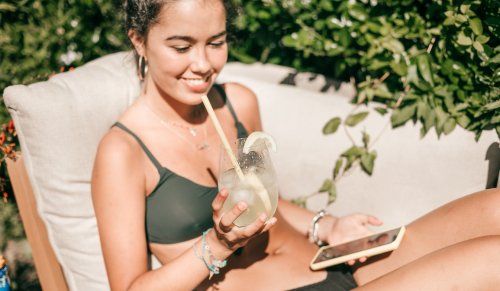 The Inflammation-Fighting ‘Green Lemonade’ a Chef-Turned-Beauty Founder Sips on All Summer Long for the Sake of Her Skin
