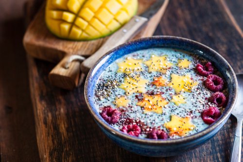 8 Anti-Inflammatory Ingredients That Will Add Major Protein to Your Next Smoothie