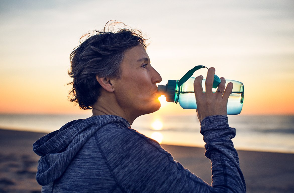 Here’s How Your Body Tells You That You’re Not Drinking Enough Water
