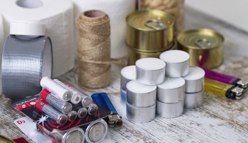 Here’s What To Put In Your Natural Disaster Preparedness Kit, According to Where You Live
