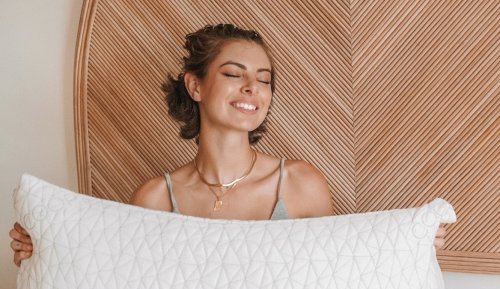 This ‘Air-Conditioned’ Pillow Is a Hot Sleeper’s Dream Come True—Especially in a Heat Wave