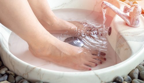 Podiatrists Are Begging You To Use Foot Bath Massagers To Treat Achey Heels and Toes—These Are the Best of the Best