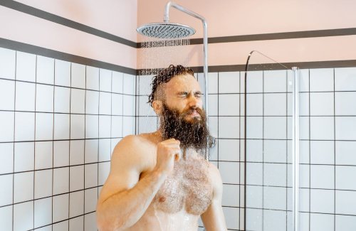 7 Reasons Why Men Should Start Taking Cold Showers Every Day